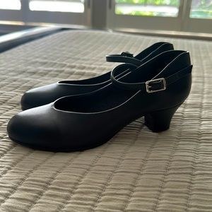 Girls character shoes for dance